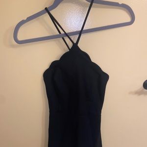 Lulu’s black dress